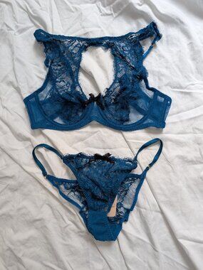 NWT Agent Provocateur Cassia Bra and Thong size 36B